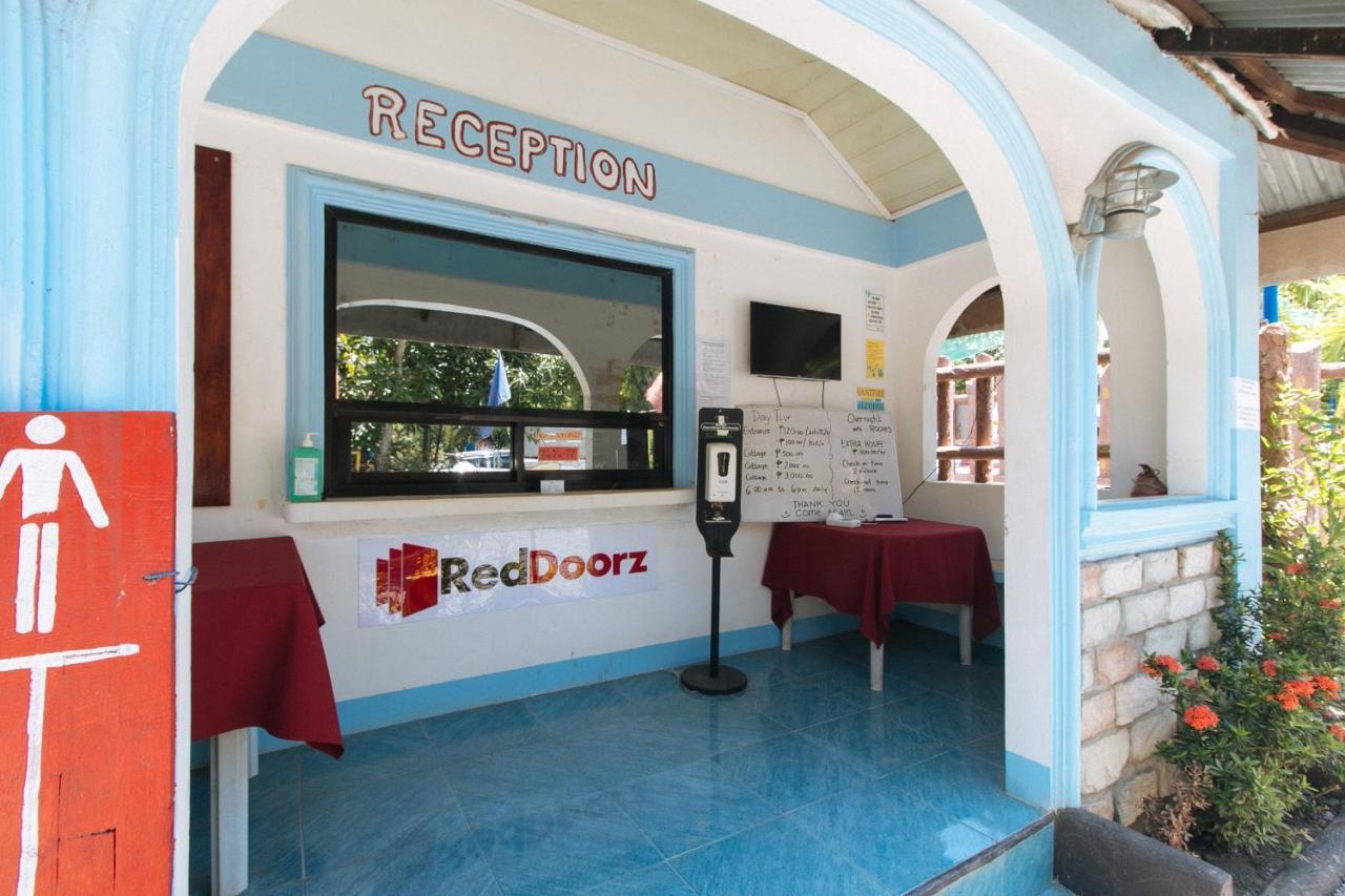 Reddoorz @ Seasun Beach Resort And Hotel Zambales Santa Cruz  Экстерьер фото